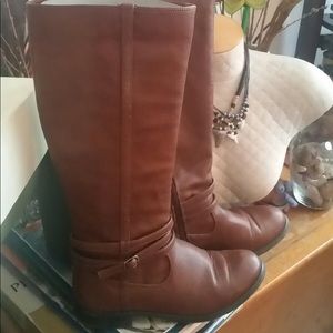 Knee high rider boots
